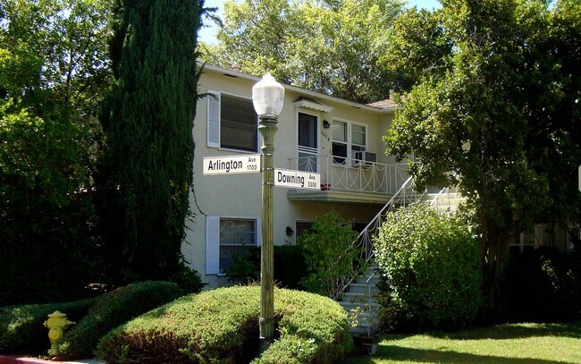 Foto del edificio - 1712 Arlington Ave