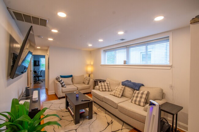 Foto del edificio - 626 S 16th St