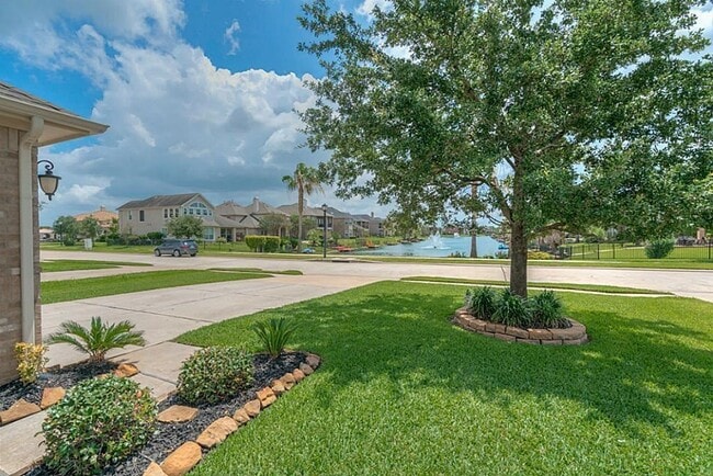 Building Photo - 14931 Opera House Row Dr
