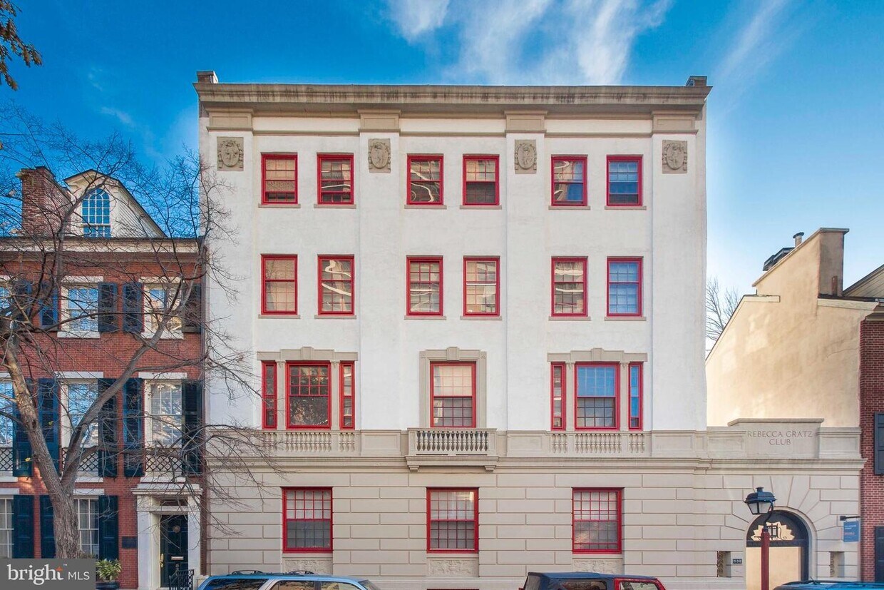 Primary Photo - 532 Spruce St
