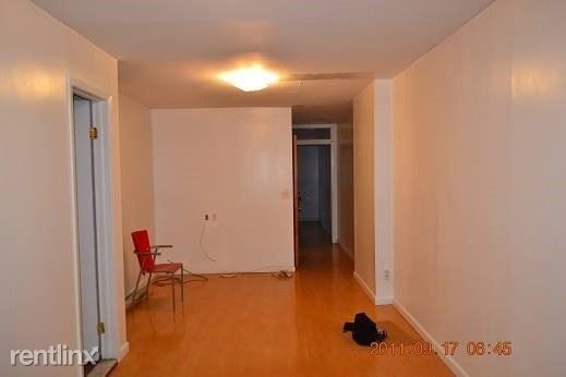 Building Photo - 168 Avenue V