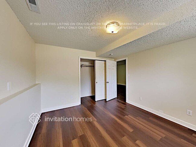 Foto del edificio - 1290 Hans Brinker Ln