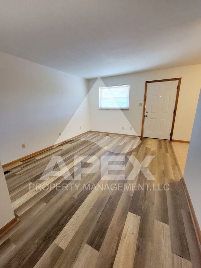 Foto del edificio - MOVE-IN SPECIAL, $1 RENT!! - Spacious Ground Floor 1 Bd - 1Ba Apartment in Fountain City! W/D Hoo...