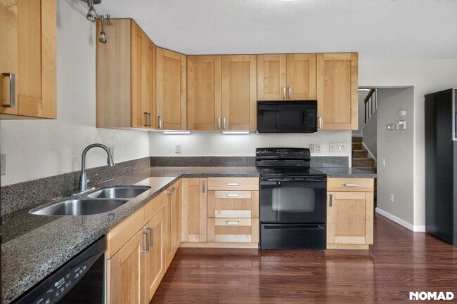 Foto del edificio - 4929 Flat Rock Cir