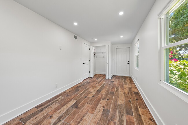 Foto del edificio - 5002 Webster Ave