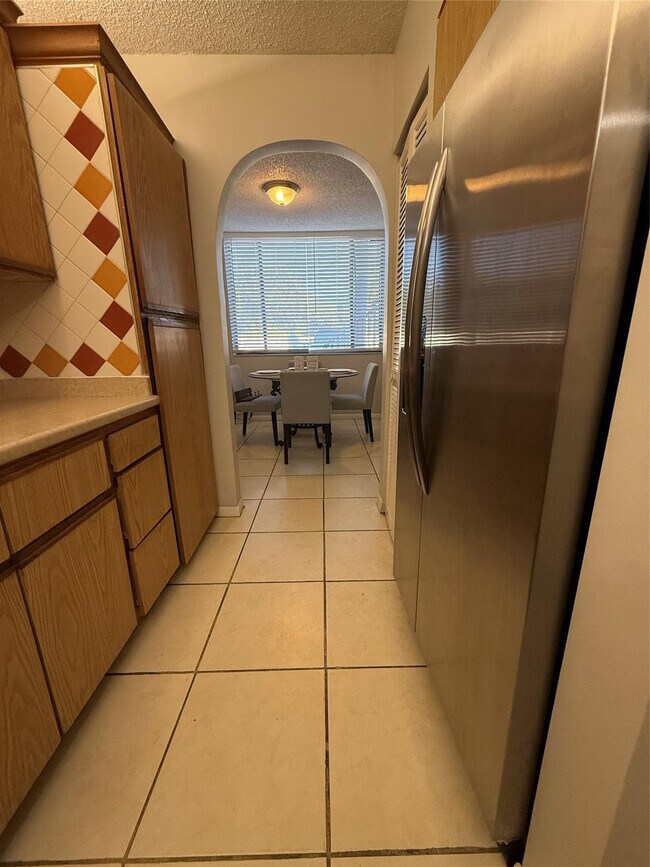 Building Photo - 3300 NW 46th St