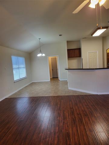 Foto del edificio - 4704 Fox Meadows Ln