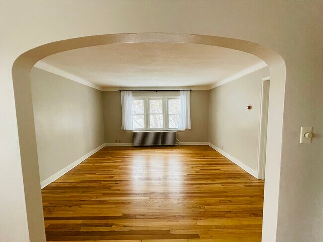 Living Room - 261 Robie St W