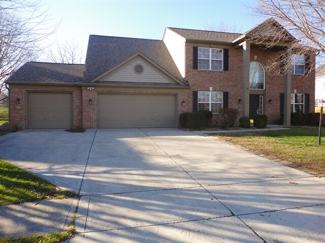 Primary Photo - 150 E Columbine Ln