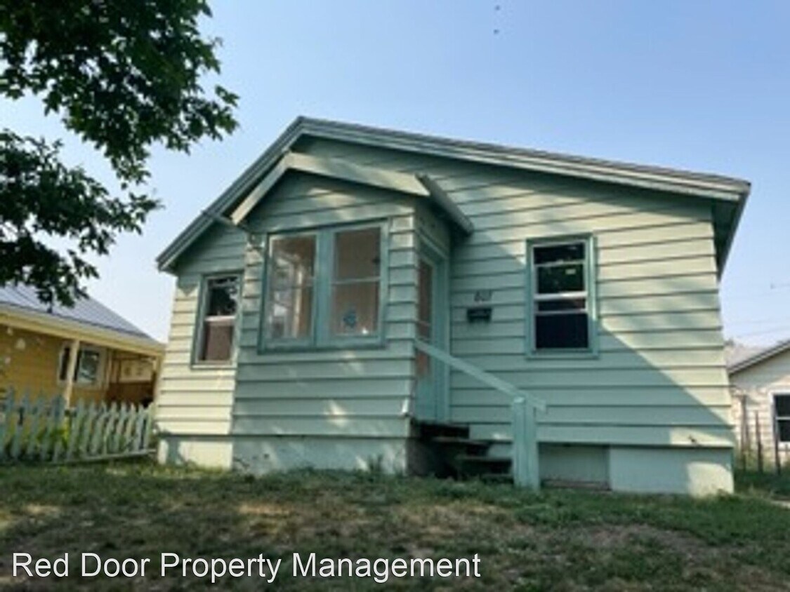 Primary Photo - 2 br, 1 bath House - 807 3rd Ave SW