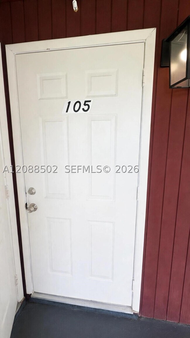Foto del edificio - 1701 NW 46th Ave