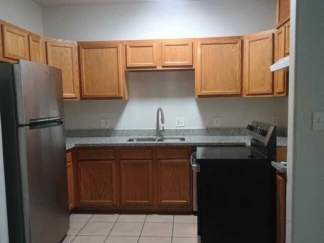 Building Photo - 8106 Rhobell St