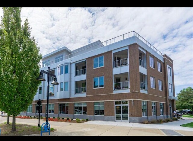 Foto del edificio - 304 W Kirkwood Ave