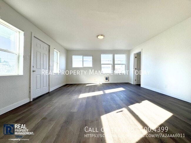 Building Photo - 206 128th St S