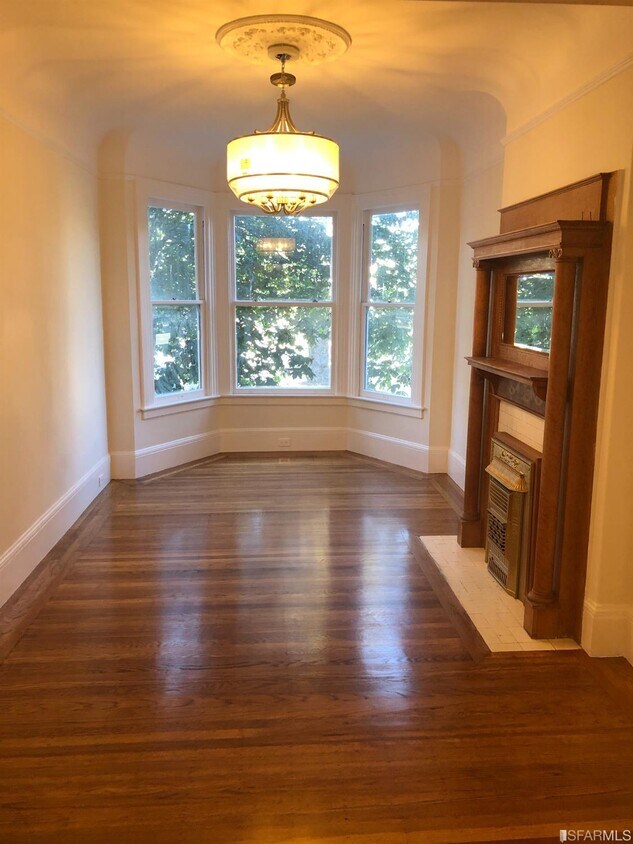 Primary Photo - 372 Dolores St