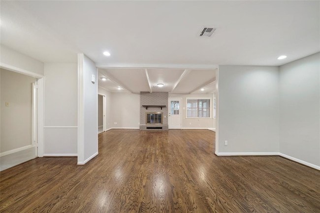 Building Photo - 1135 Chamboard Ln