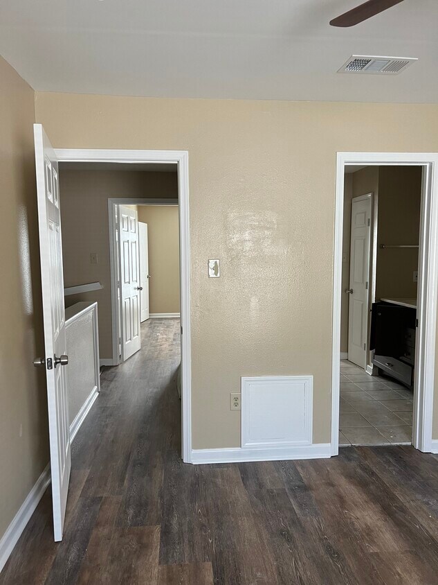 Foto principal - 1819 Southpointe Dr