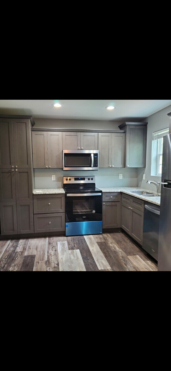 Building Photo - 1208 Jessica Loop