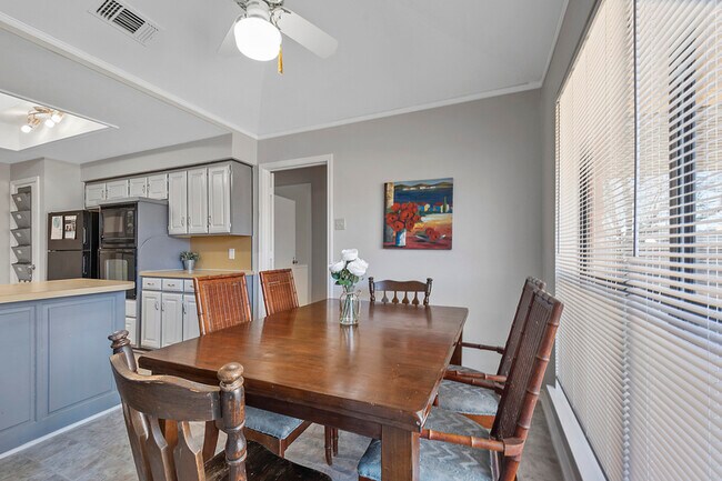 Foto del edificio - 3505 Cyrus Ct