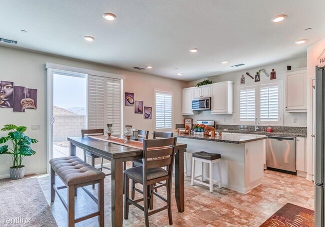 Foto del edificio - 3 br, 2 bath House - 3933 Mulberry Street