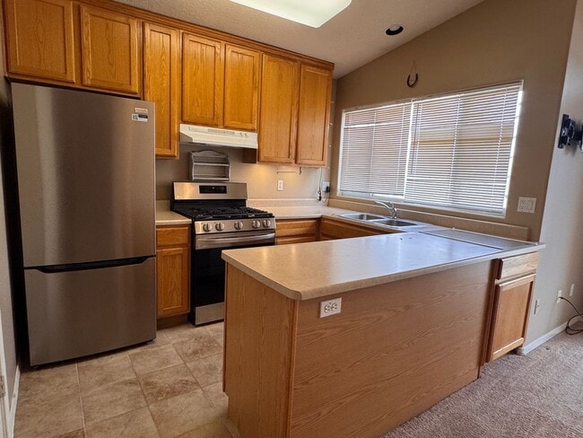 Building Photo - 5615 Duranes Dr NW
