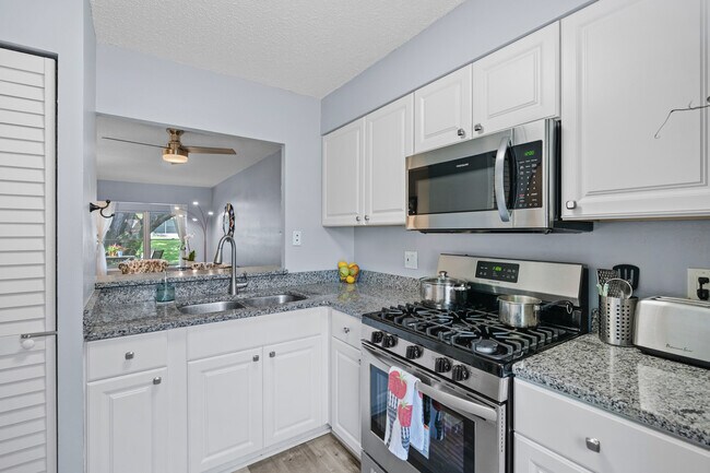 Foto del edificio - 1278 Mission Cir