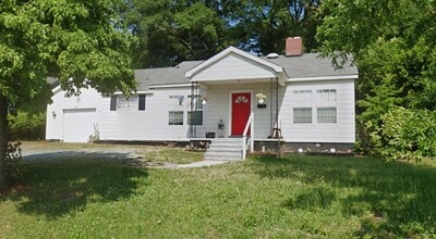 Building Photo - 317 N New Hope Rd