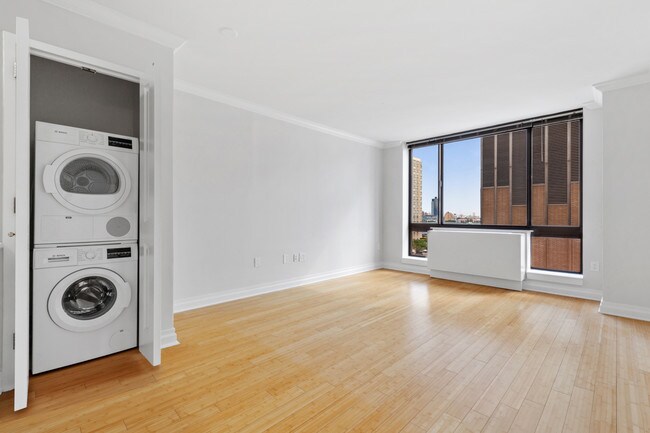 Foto del edificio - 377 E 33rd St