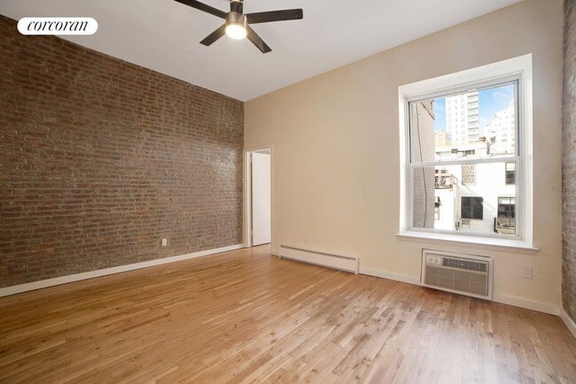 Building Photo - 27 W 94th St