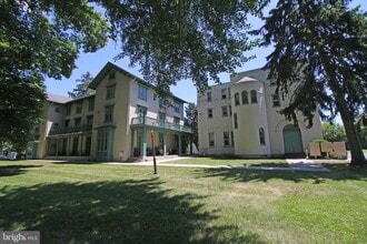 Building Photo - 12 S Filbert St