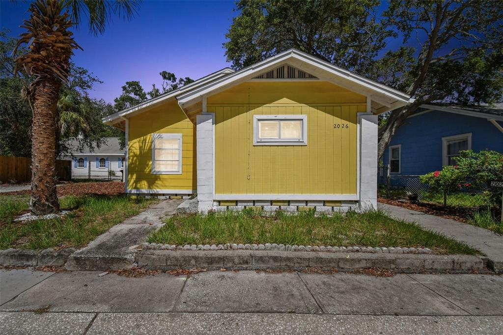 Foto principal - 2026 Auburn St S