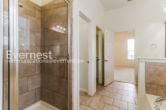 Foto del edificio - 709 W 35th St