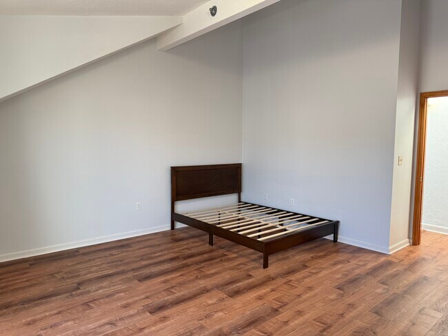 Foto del edificio - 166 Quincy Shore Dr