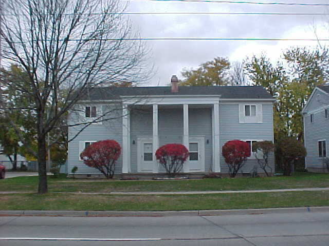 Front - 1323 W Lake Lansing Rd