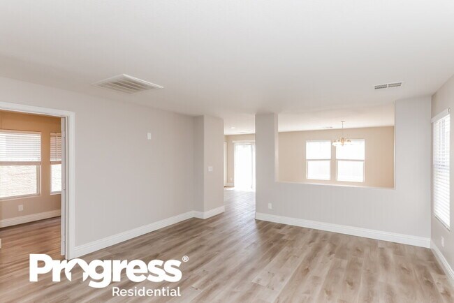 Building Photo - 7450 Easingwold Dr