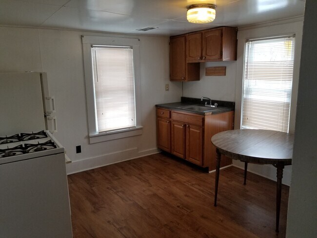 Foto del edificio - 493 W Pennsylvania Ave