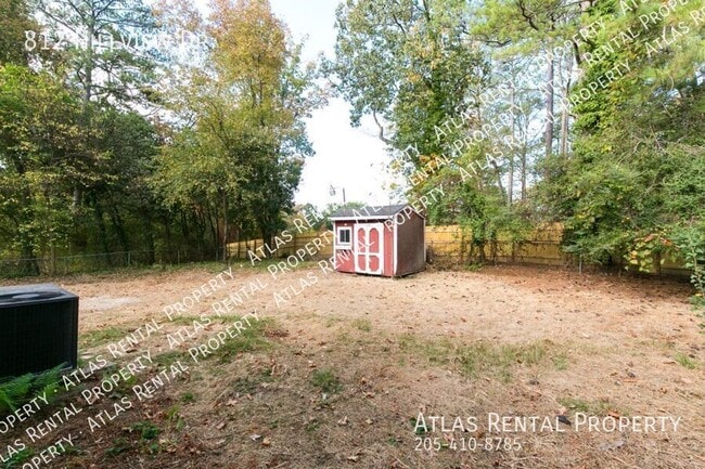 Building Photo - 812 Hillview Dr