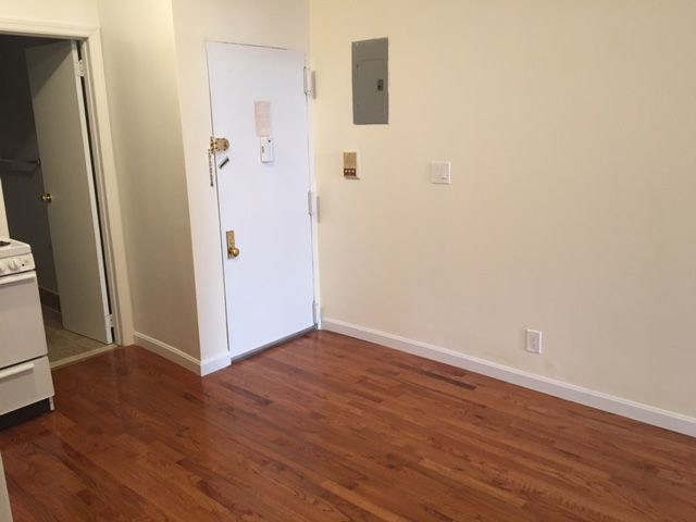 Foto del edificio - 308 E 6th St