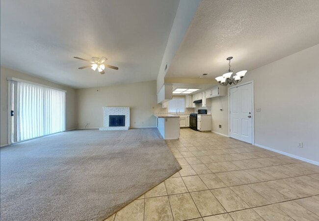 Building Photo - 1586 Valley Meadows Dr