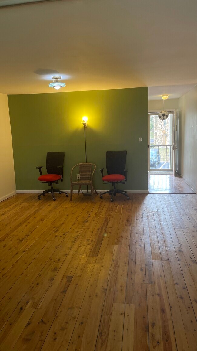 280 Valley Stream Ln Unit 280, Chesterbrook, PA 19087 Condo for Rent