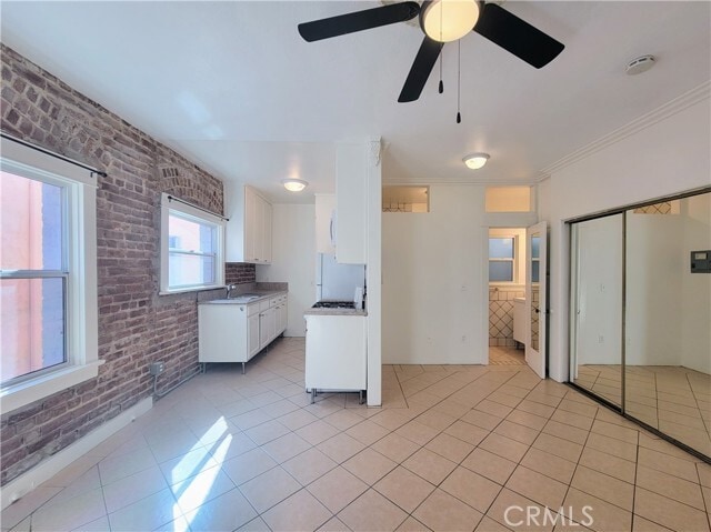 Foto del edificio - 635 Elm Ave