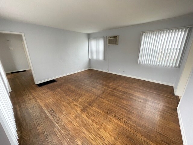 Building Photo - 1303 S Palm Ave