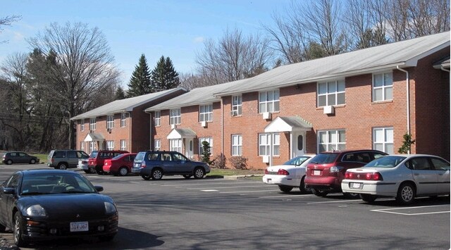 Building Photo - 1539 Allen St