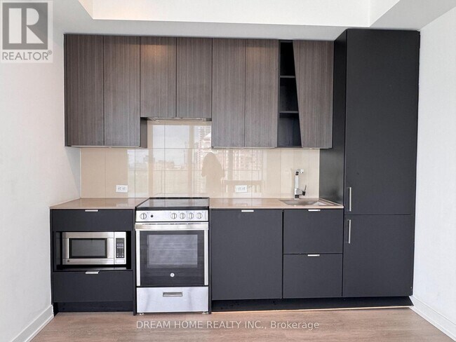 Photo du bâtiment - 3883 Quartz Rd