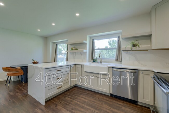 Foto del edificio - 3322 S 78th St
