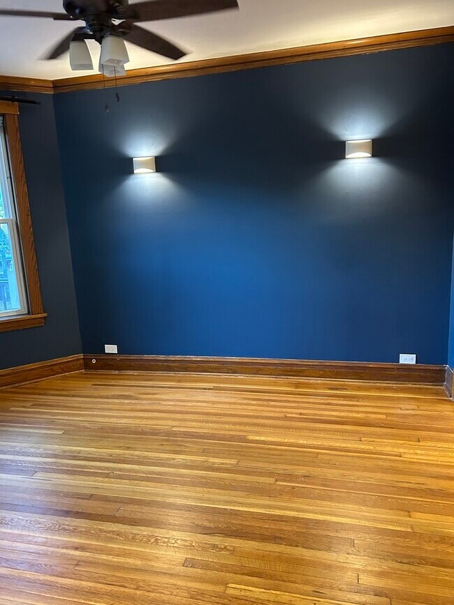 Foto del edificio - 2520 N Talman Ave