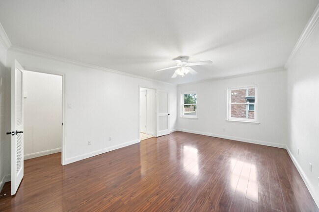 Foto del edificio - 6434 Burgoyne Rd