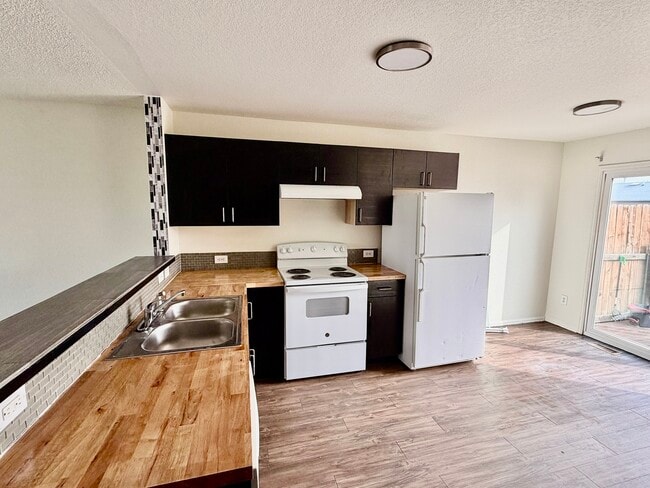 5731 W.92nd Ave # 114 - 5731 W.92nd Ave # 114 Townhome