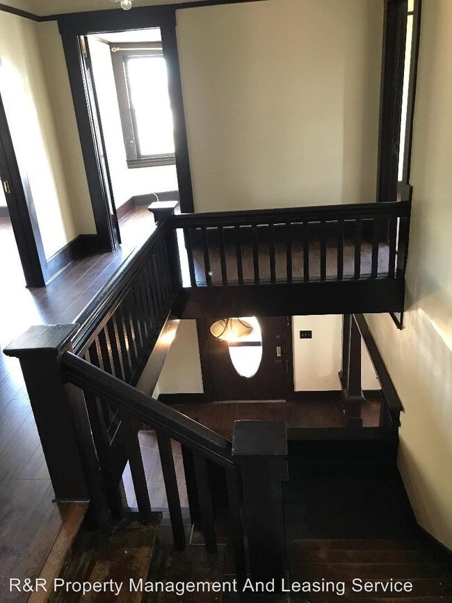 Building Photo - 5 br, 2 bath House - 3101 Manitou Ave