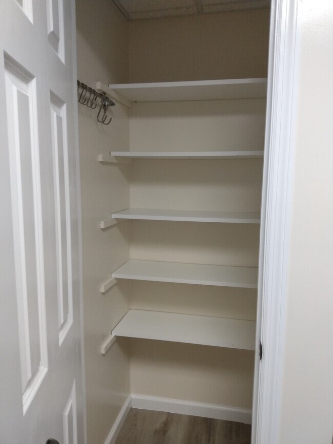 pantry - 9322 Hopi Trail
